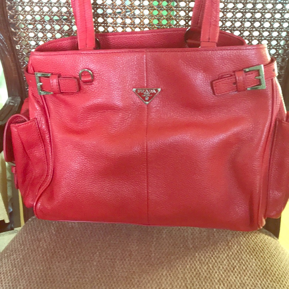 Prada bag, red original, brand new,  never used..